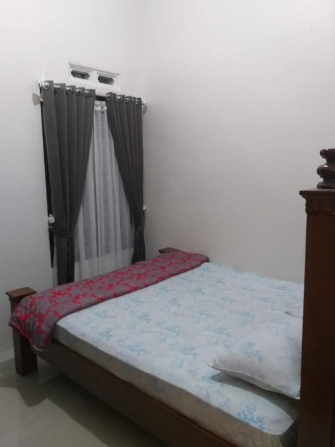 Almahyra Homestay Syariah - B&B