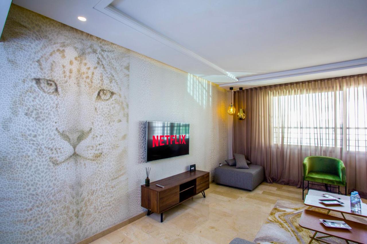 Top flat at central Massira Maarif - B&B Casablanca