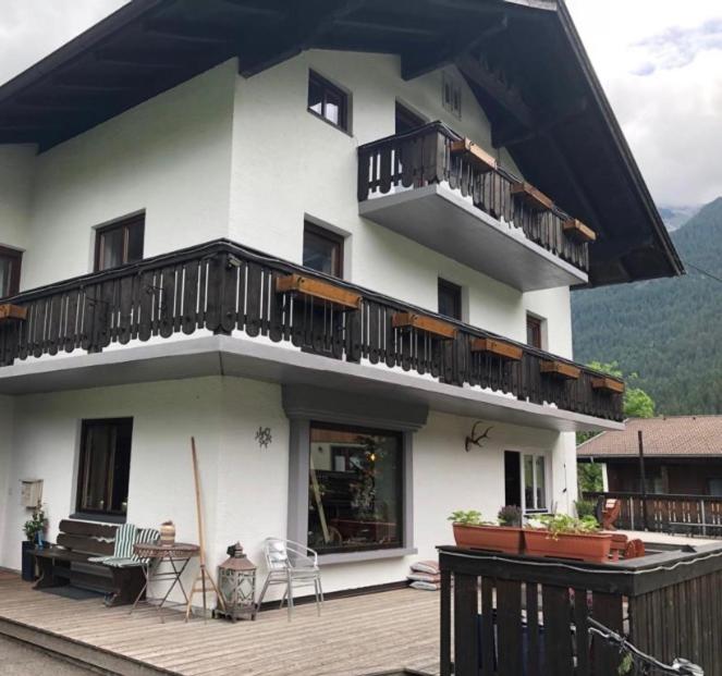 Gästehaus Schmitt - Ferienwohnung
