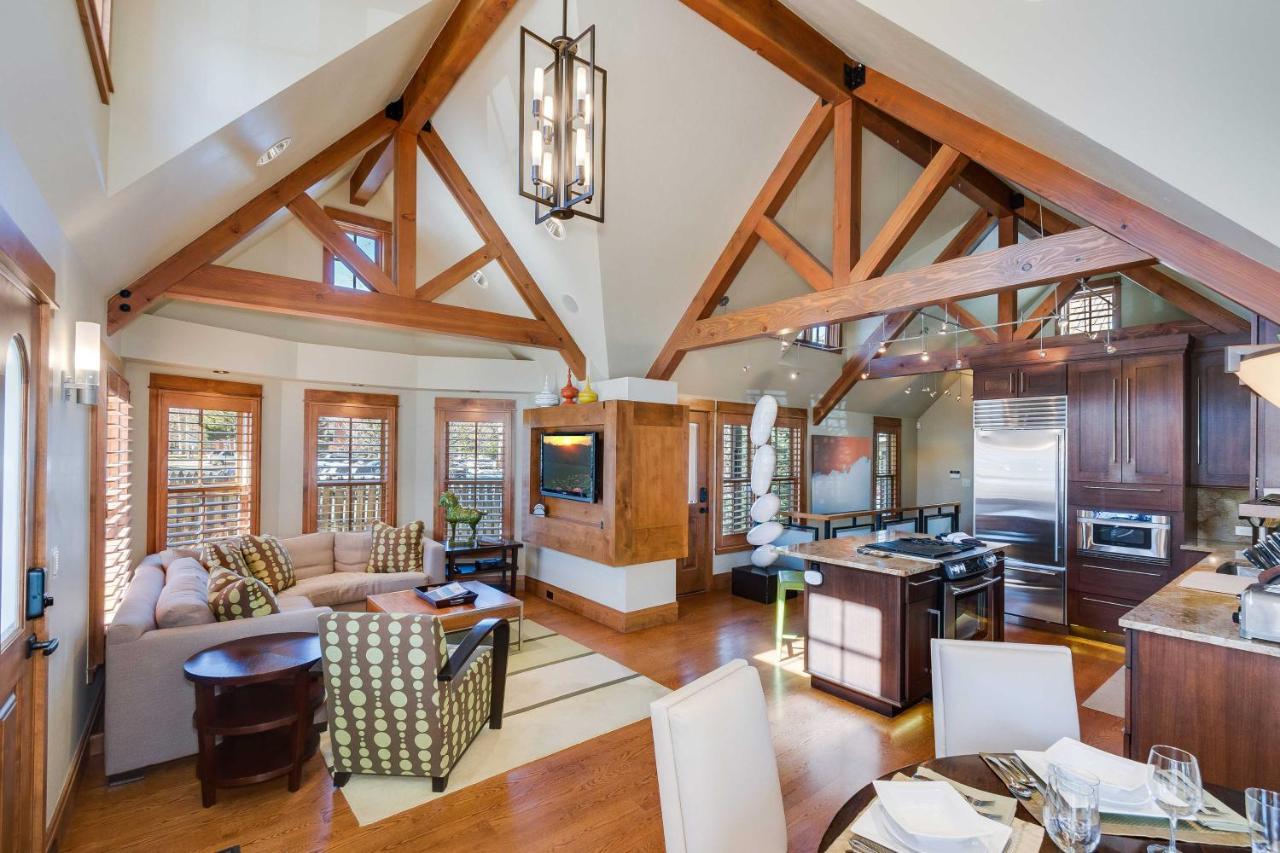 Downtown Breckenridge Cottage Walk to Main St! - B&B Breckenridge