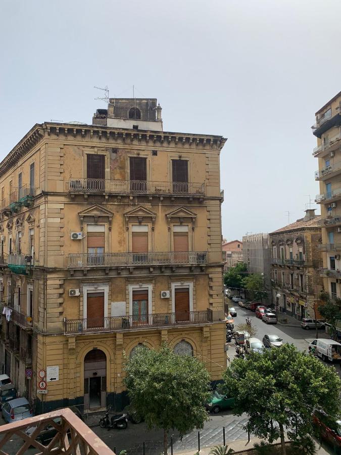 AVAYA - Monolocale Soppalcato in Centro Storico - B&B