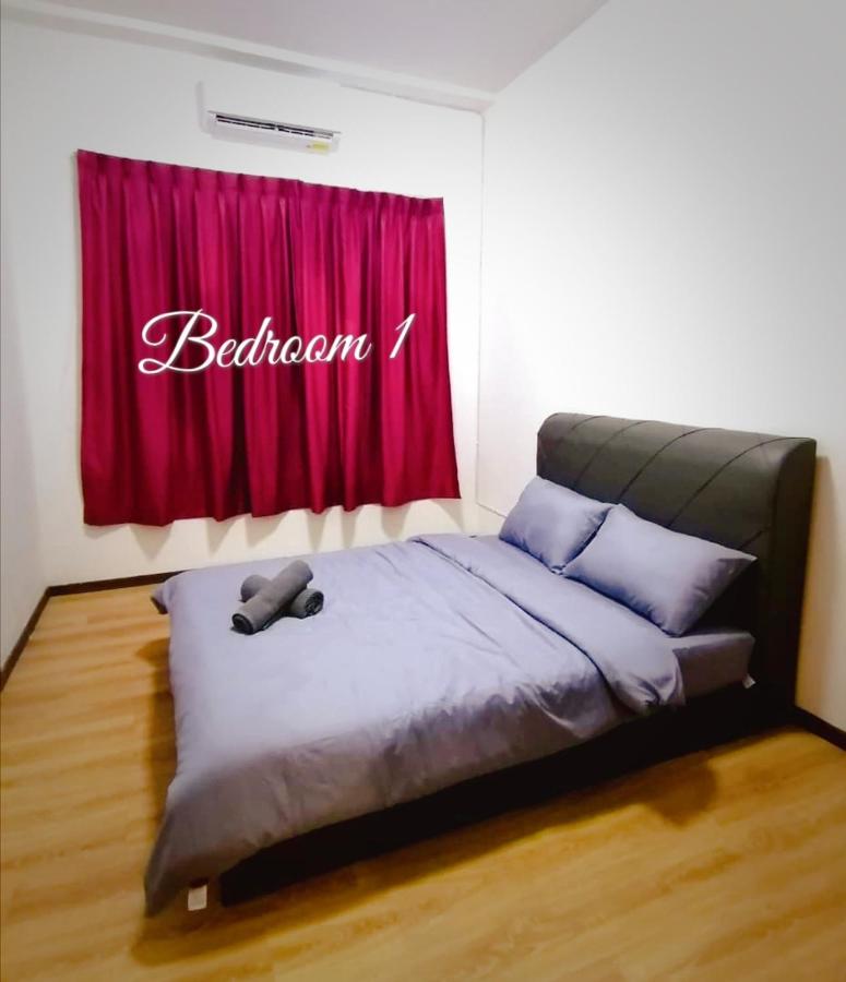 B&B Kuching - Cozy Homestay (Beside Emart Batu Kawa) - Bed and Breakfast Kuching