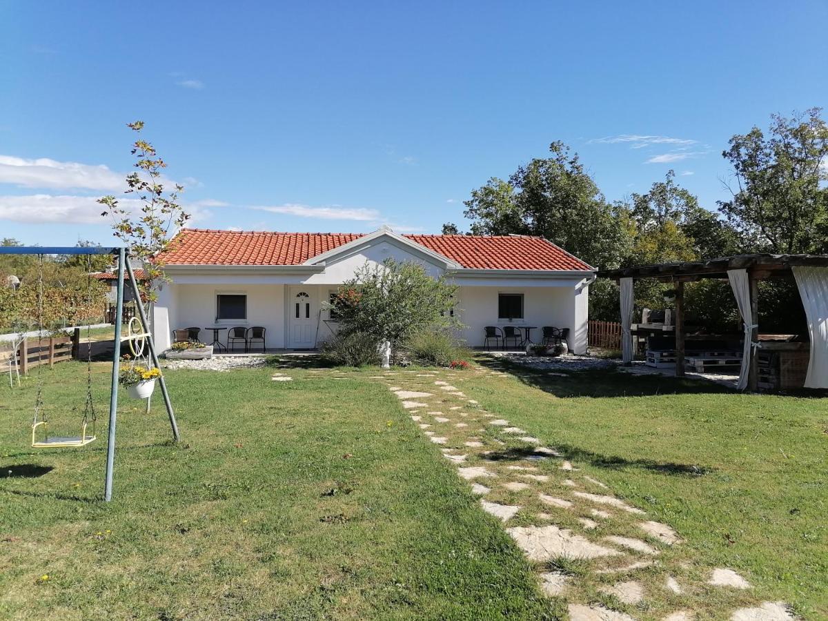 Kristalni Slap Kravice - Ferienwohnung