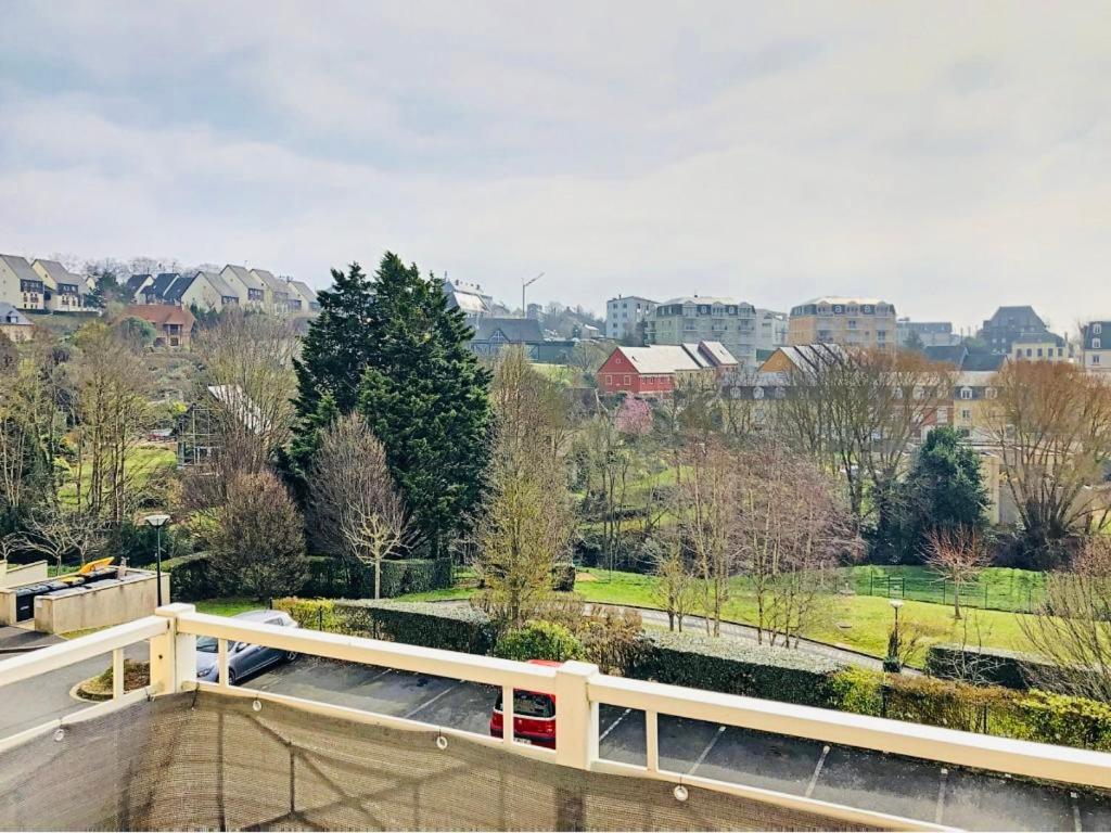 Appartement familial, 2 ch., balcon + parking - Ferienwohnung