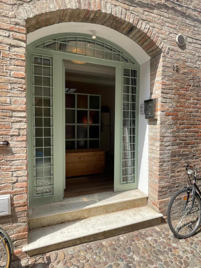 Estense 12 Appartamento in centro città - B&B