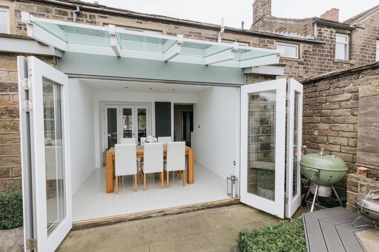 BIRDS EDGE COTTAGE - Luxury 2 Bedroom Cottage with Amazing Views, Near Holmfirth in Yorkshire - Chambres d'hôtes Denby Dale