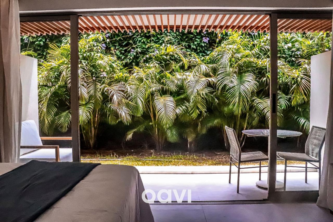 Apartment with Garden View