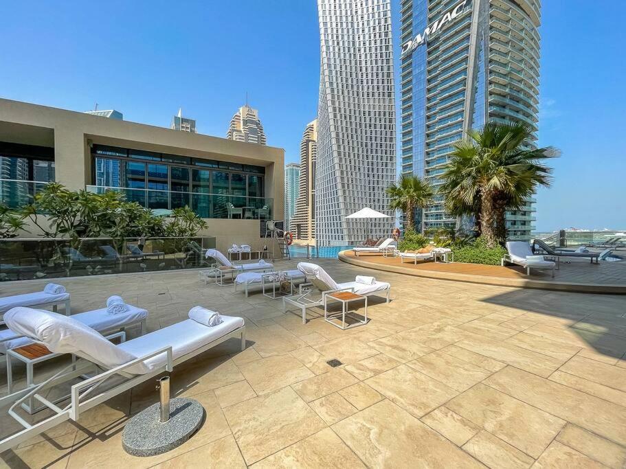 Luxury apartment 38th floor Dubai MarinaEXPO OFFER - Chambres d’hôtes Dubaï
