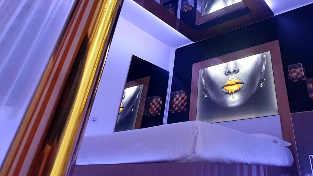 C rooms - Love Motel Monza - B&B