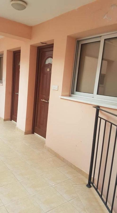 Andris apartment - B&B Paralímni