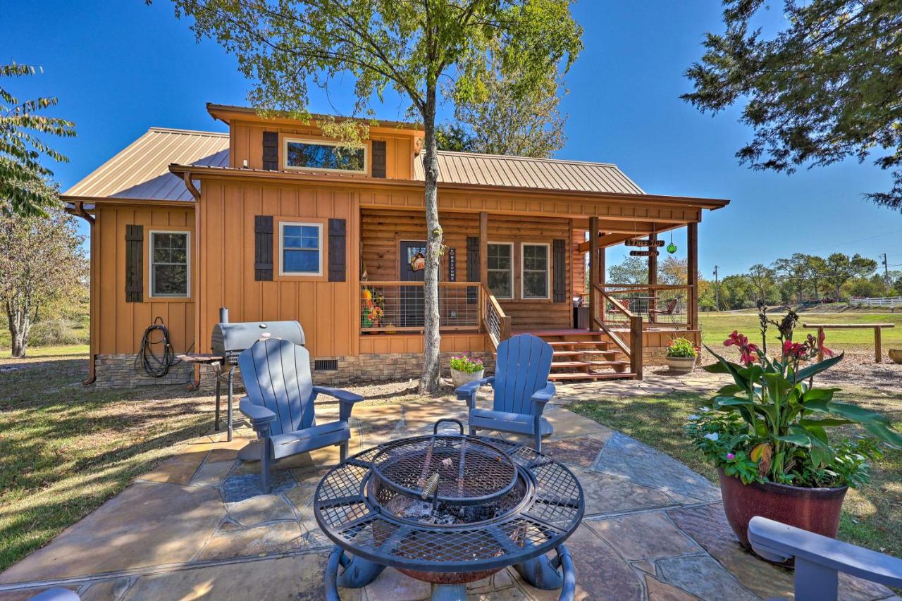 3 Mi to Lake Hamilton Tree Top Cabin - B&B