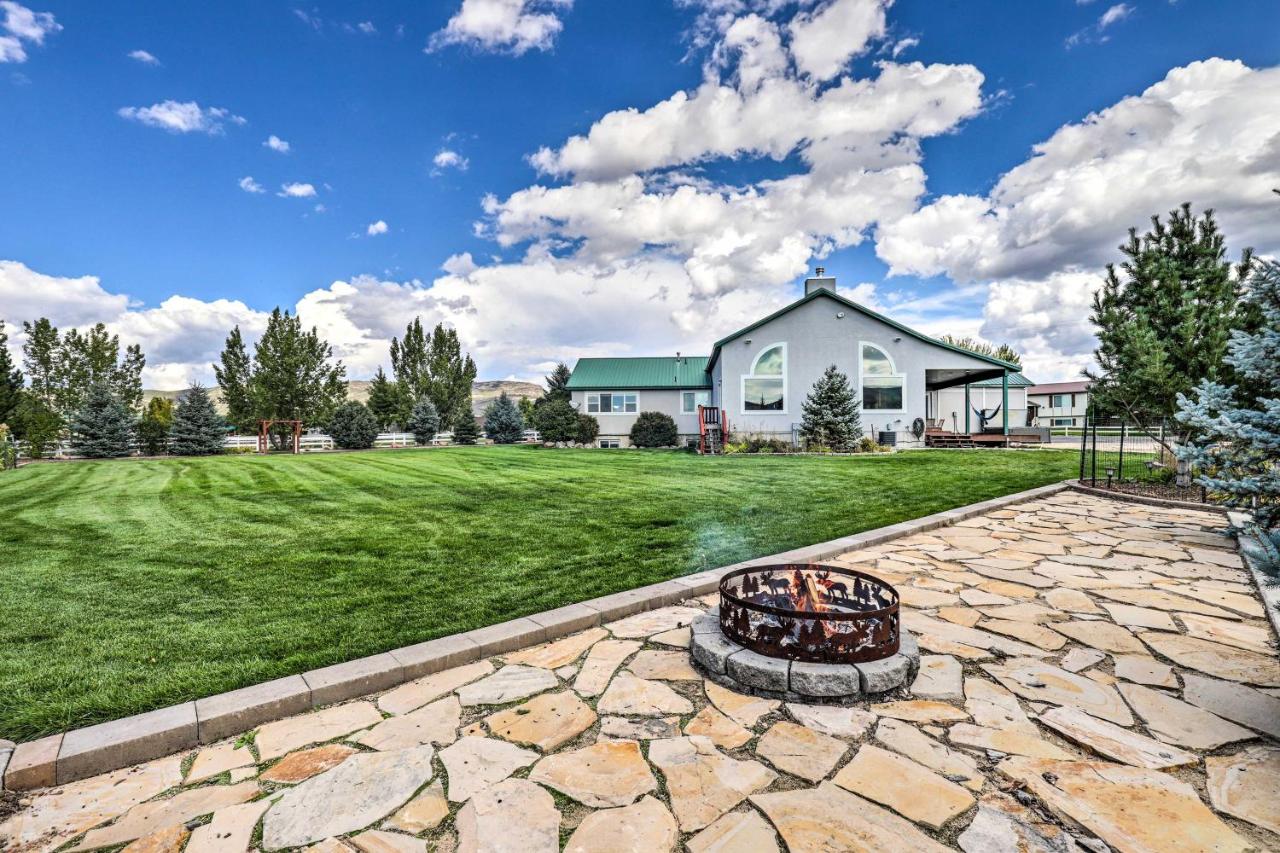 Luxe Heber City Cabin and Hot Tub and Guest House - B&B