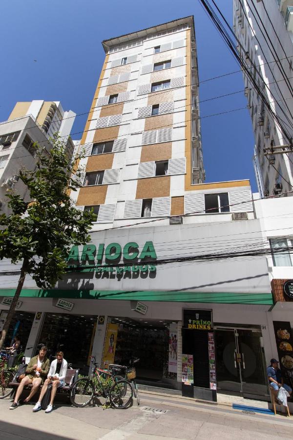 CLR82 - Calçadão, 1 Dorm Climatizado, Garagem - Chambres d’hôtes