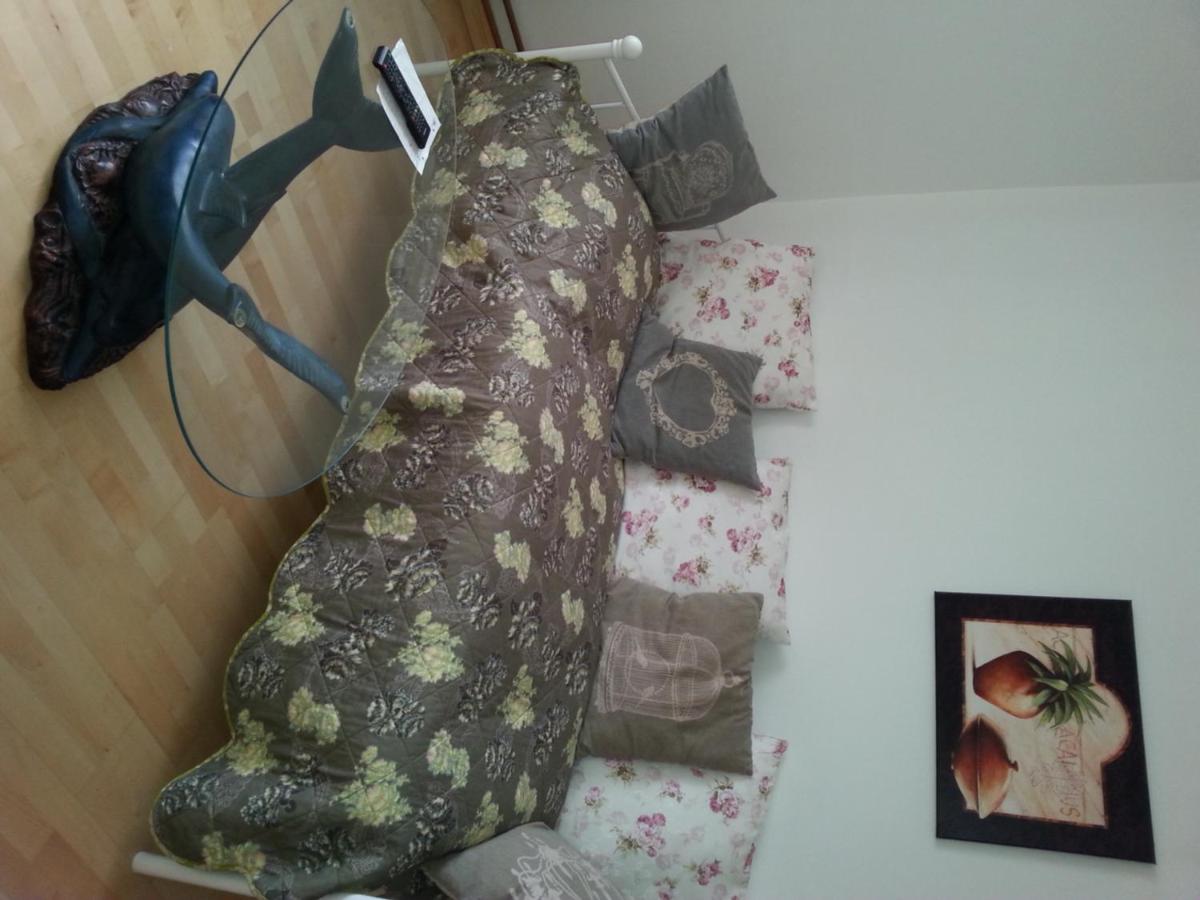 Camera Matrimoniale con Letto Supplementare