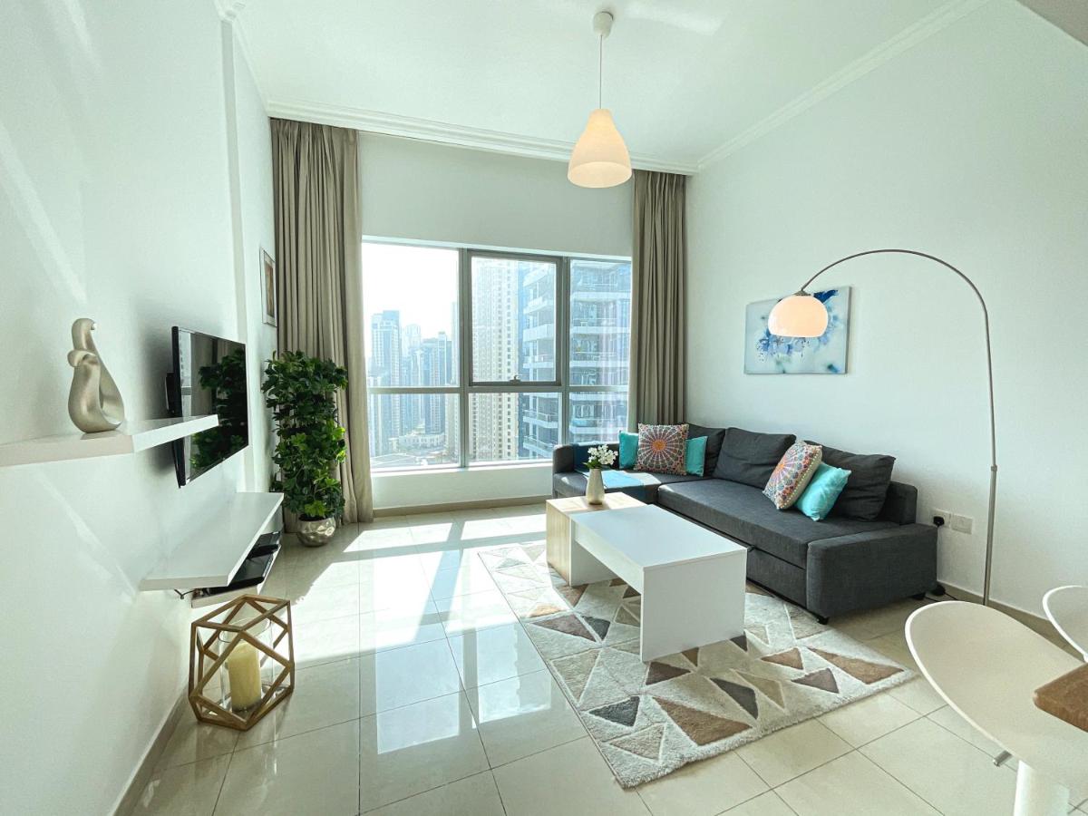 B&B Dubaï - HiGuests - Incredible apartment at the top of Dubai Marina - Bed and Breakfast Dubaï