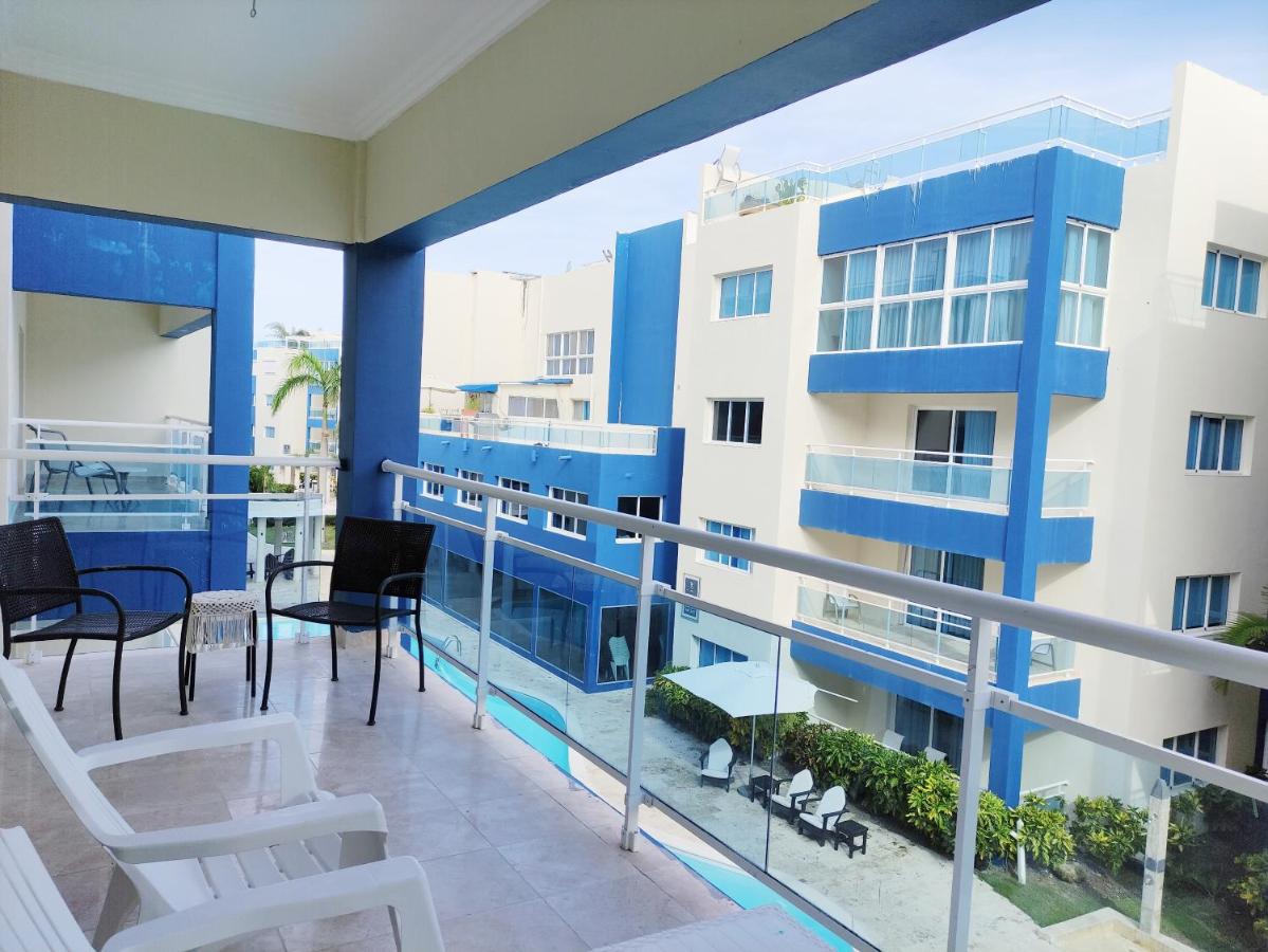 Chic Beachfront Apartment - Private Beach Access - B&B