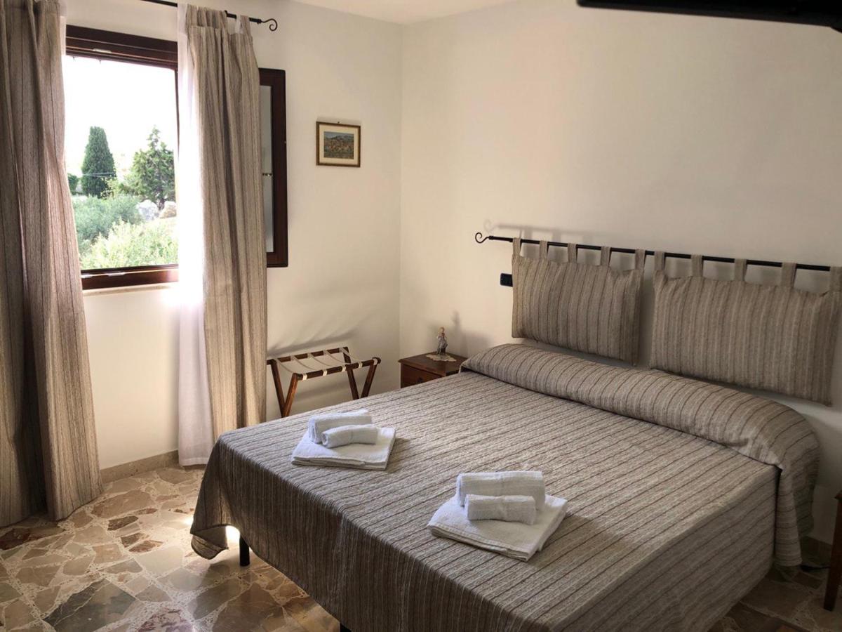 Double or Twin Room with Private Bathroom