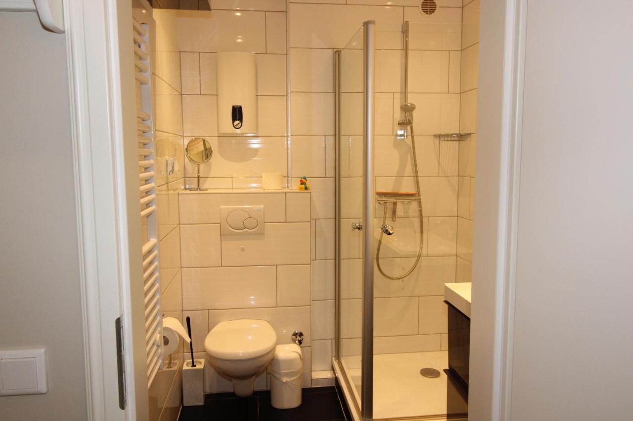 Apartment mit Balkon