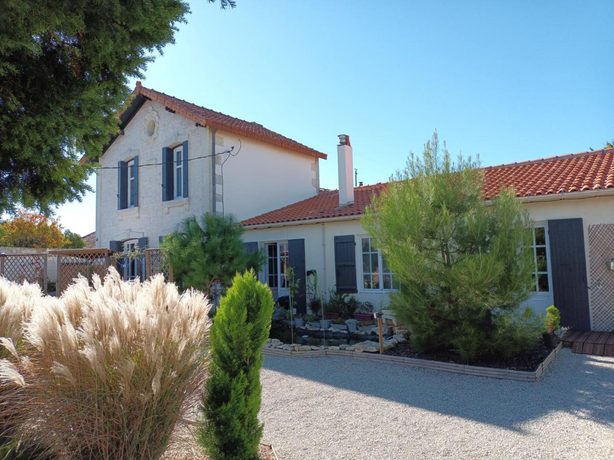 B&B Pons - Le Clos des Passiflores - B&B - Bed and Breakfast Pons