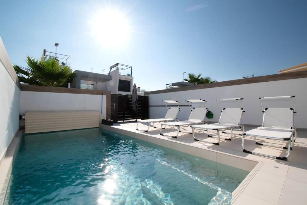 B&B Benijofar - Magnifique villa avec piscine privée chauffée - Bed and Breakfast Benijofar