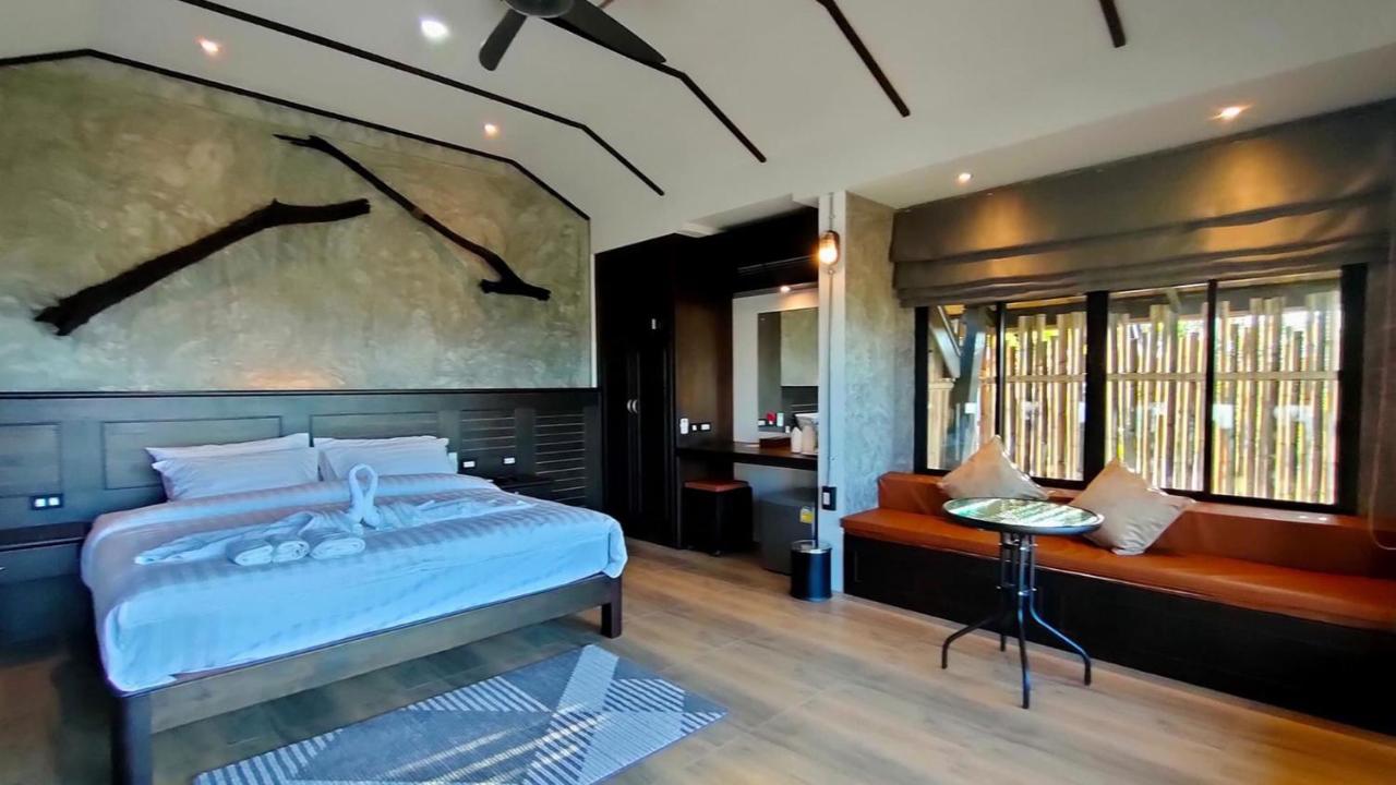 Hébergement 1 Chambre avec Piscine Privée