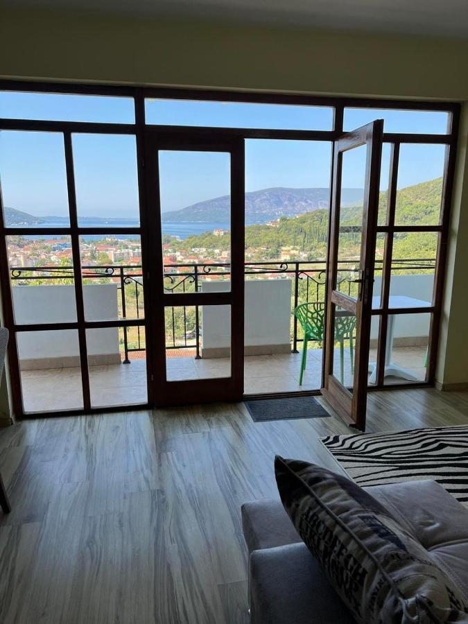 B&B Zelenika - Stunning Adriatic Vista Home - Bed and Breakfast Zelenika