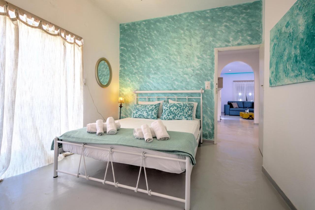 B&B Drios - Blue Violet Apartment - Bed and Breakfast Drios