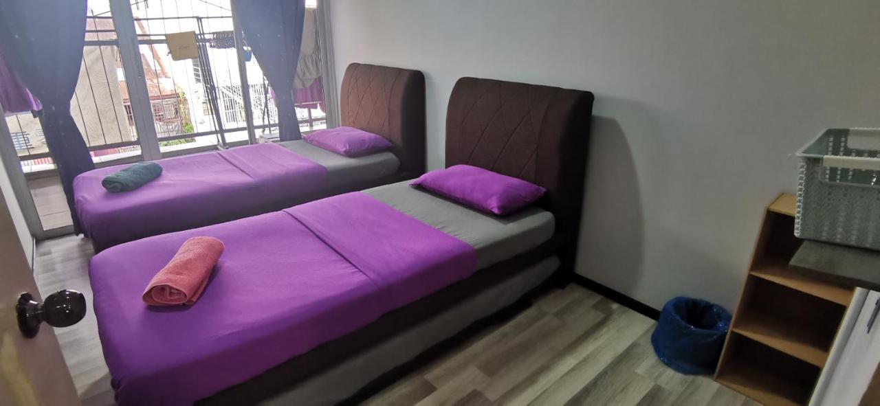 Twin Room with Balcony and Extra Bed