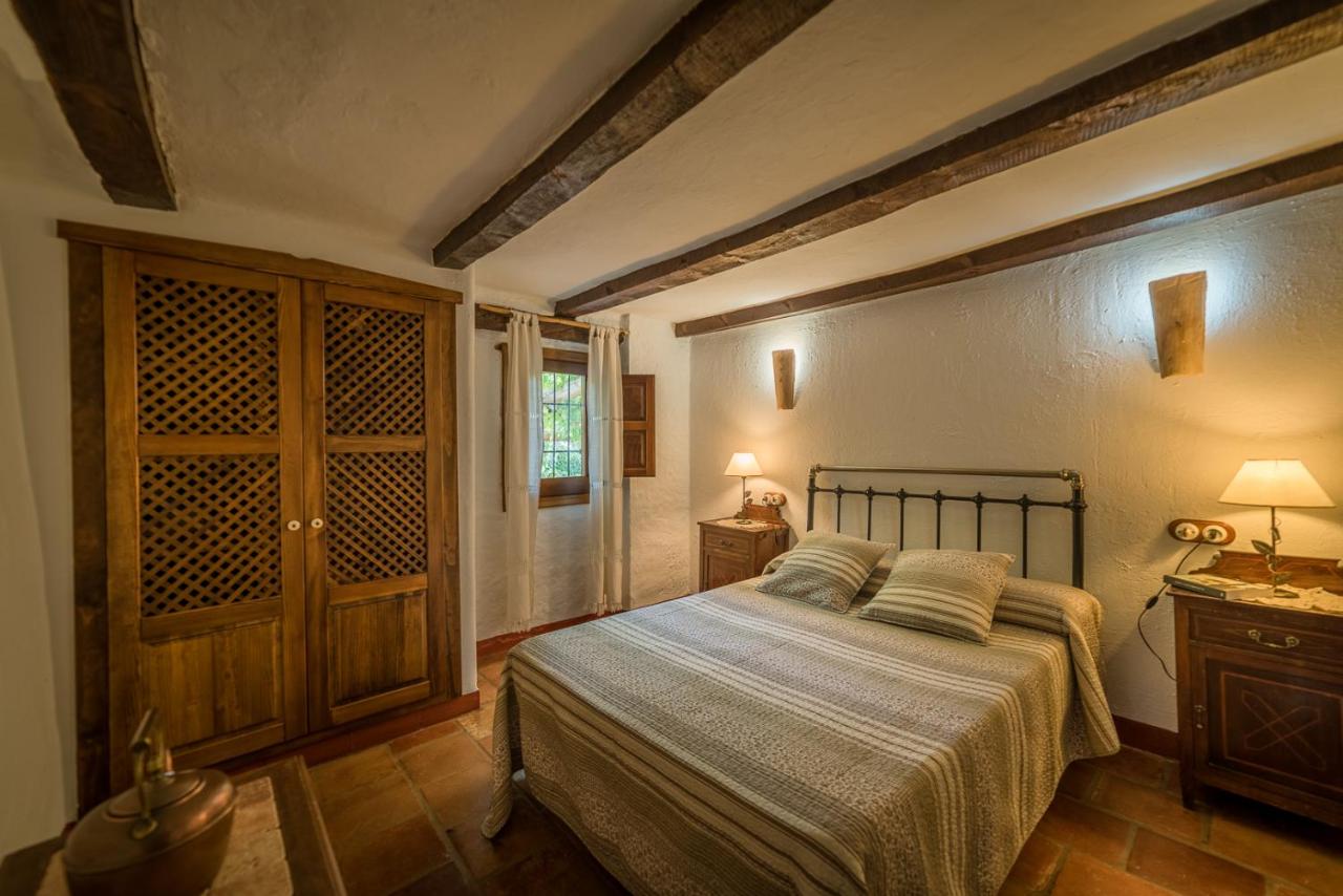 Two-Bedroom House (4 Adults)