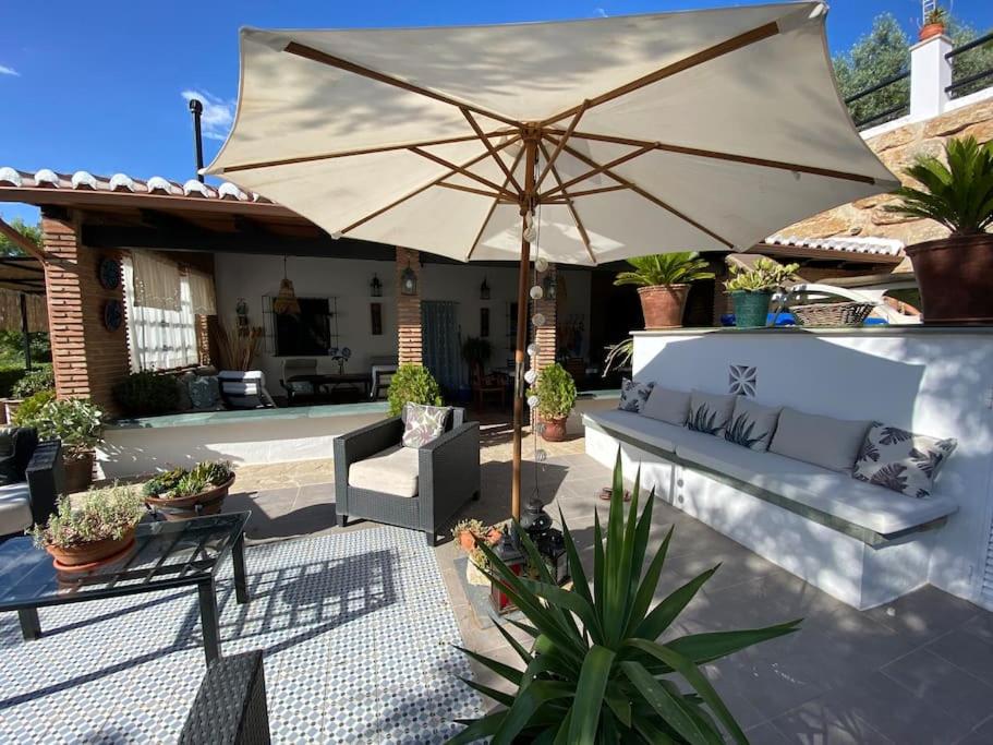 Fantastic Private Villa with pool near Ardales and Caminito del Rey - B&B Ardales