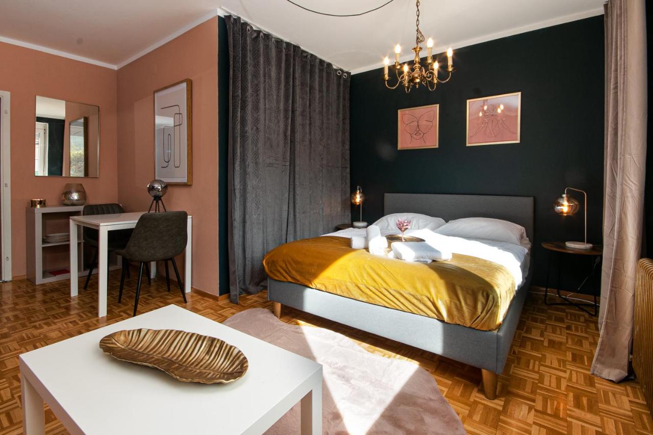 B&B Klagenfurt - Schickes Boutique-Apartment, zentral in Messe-& Bahnhofsnähe, sehr ruhig & gratis Parkplatz - HappyStay - Bed and Breakfast Klagenfurt