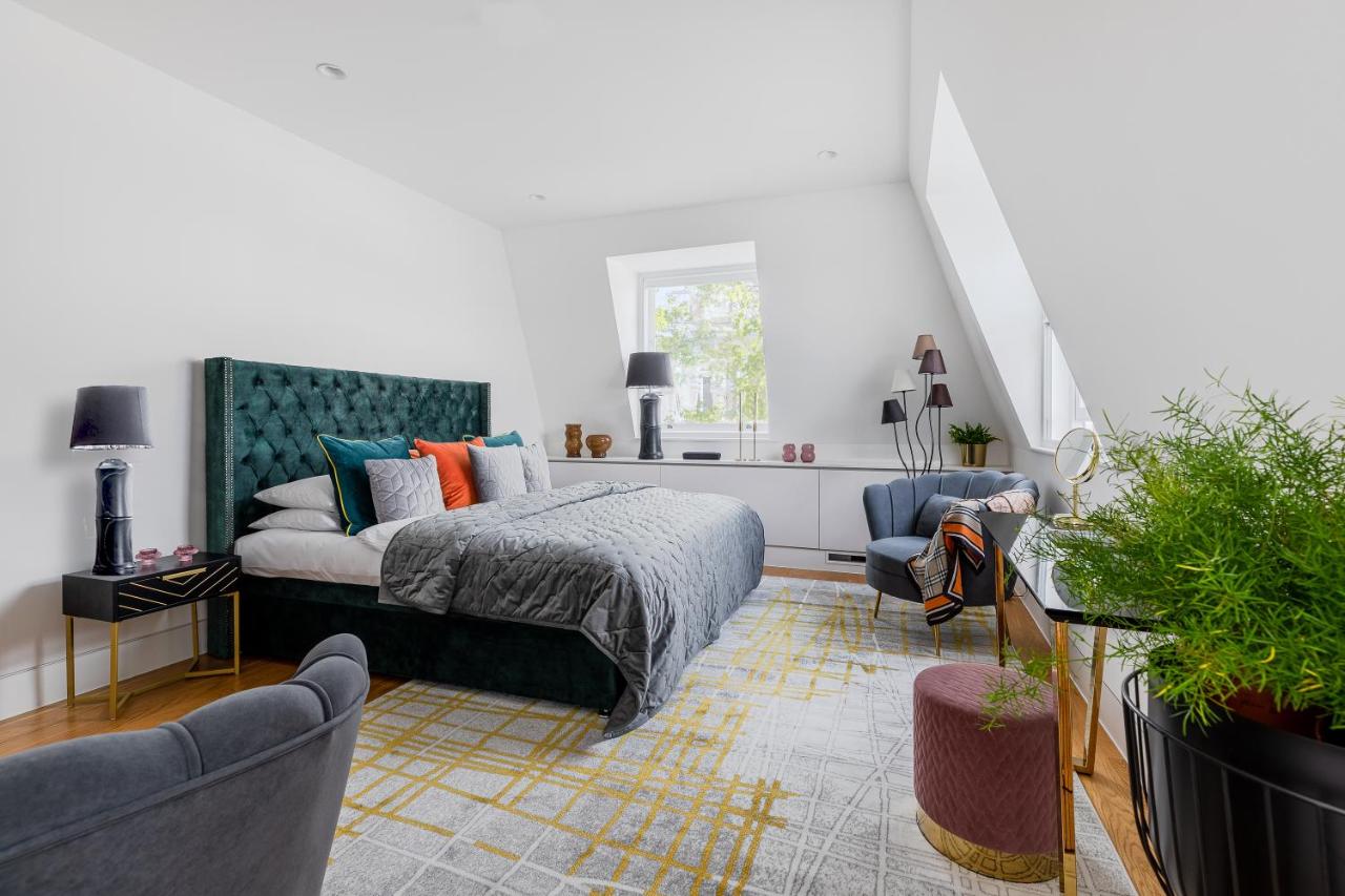 Penthouse Apartment