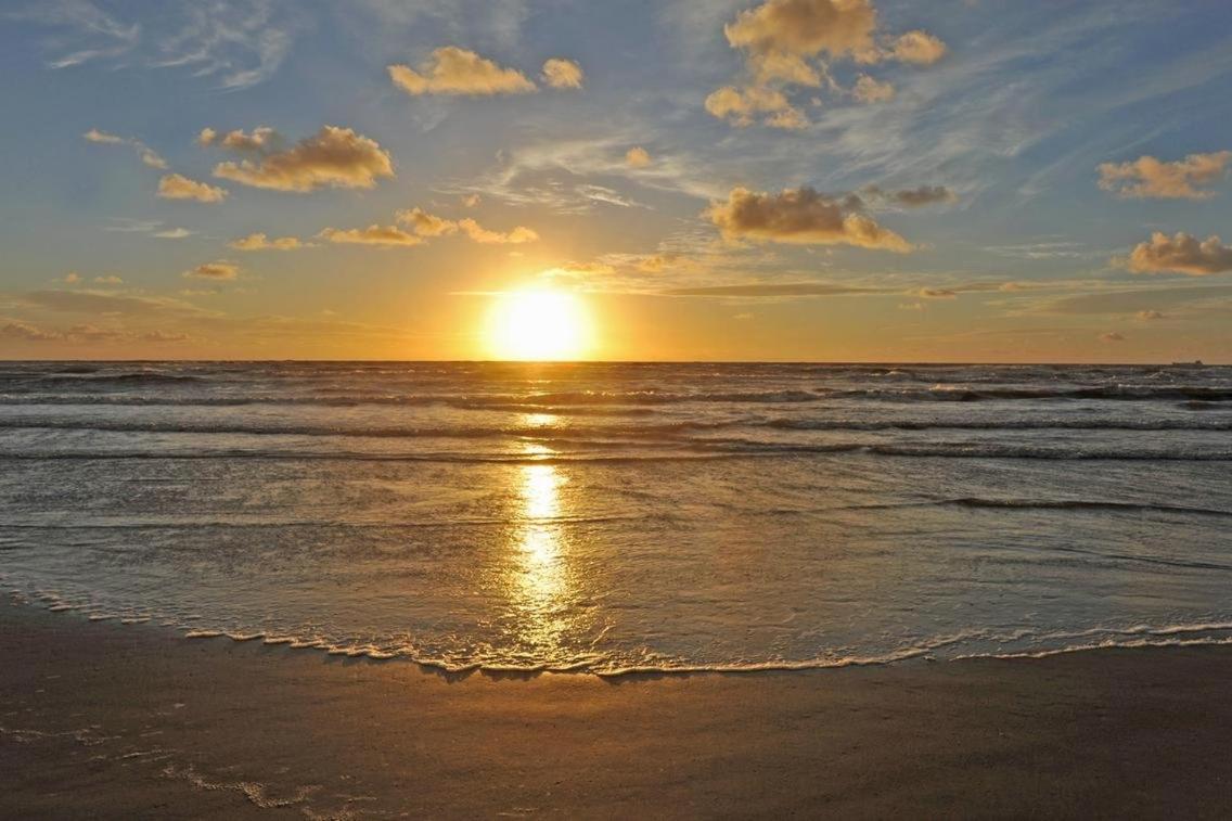 Apto meia praia, pé na areia, quadramar - B&B Itapema