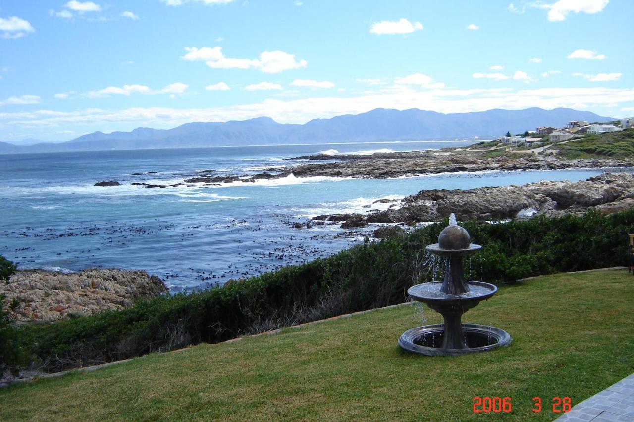 Habitación Doble Deluxe con vistas laterales al mar