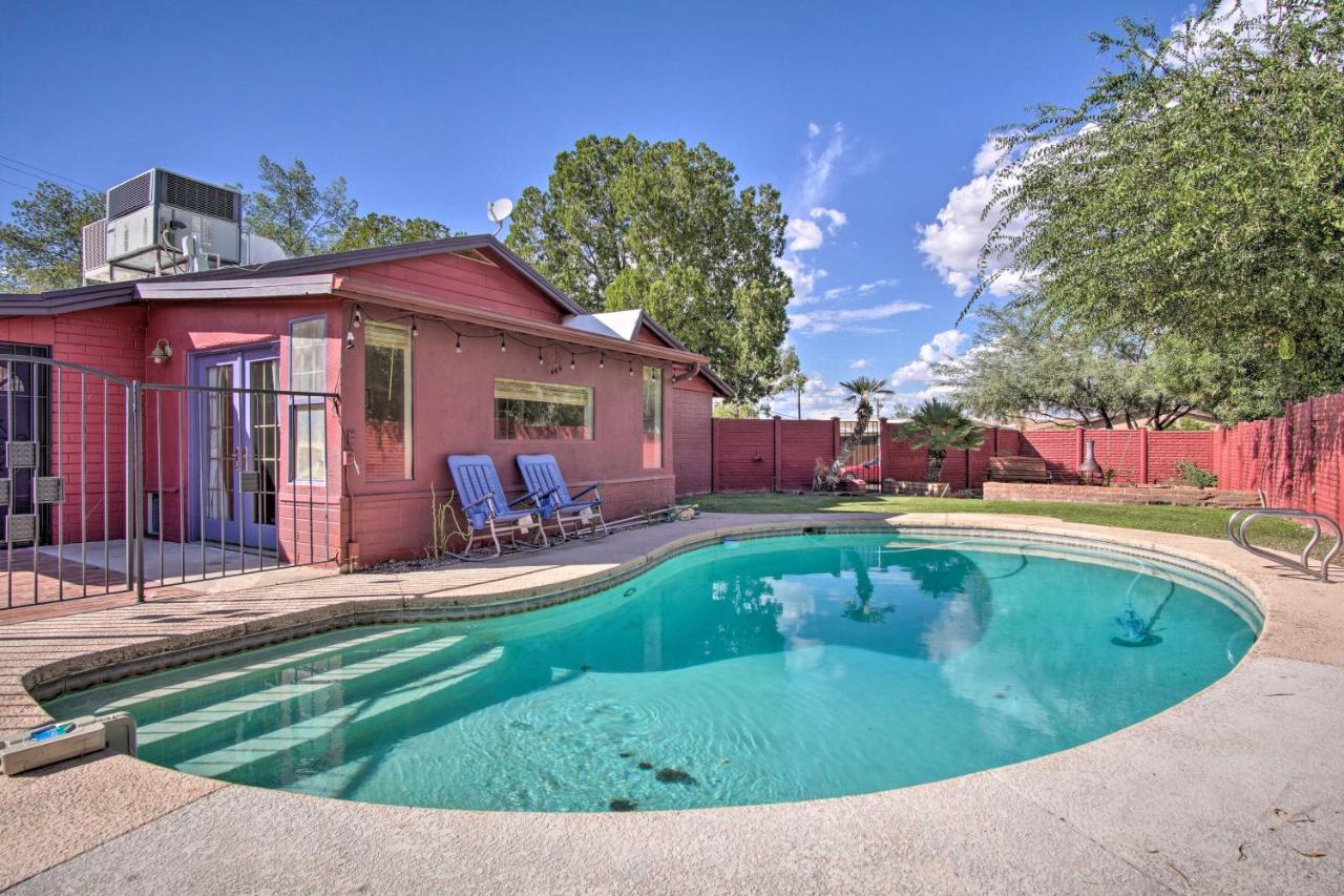 B&B Tucson - Stylish Tucson Home Backyard Oasis with Grill! - Bed and Breakfast Tucson