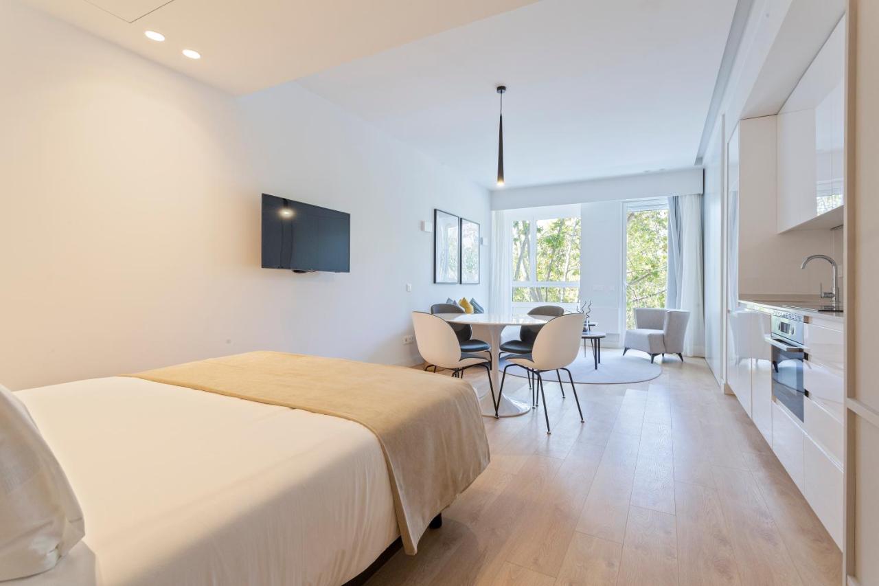 Studio Apartment