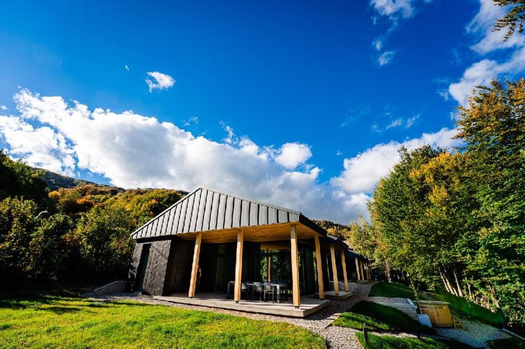 Vila Nura - Bed and Breakfast