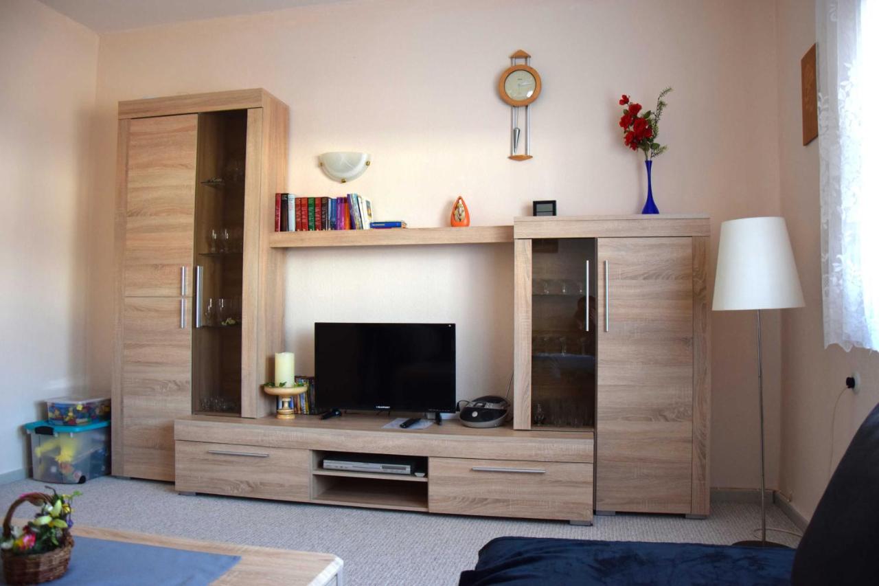 Appartamento con 2 Camere da Letto e con Doccia 