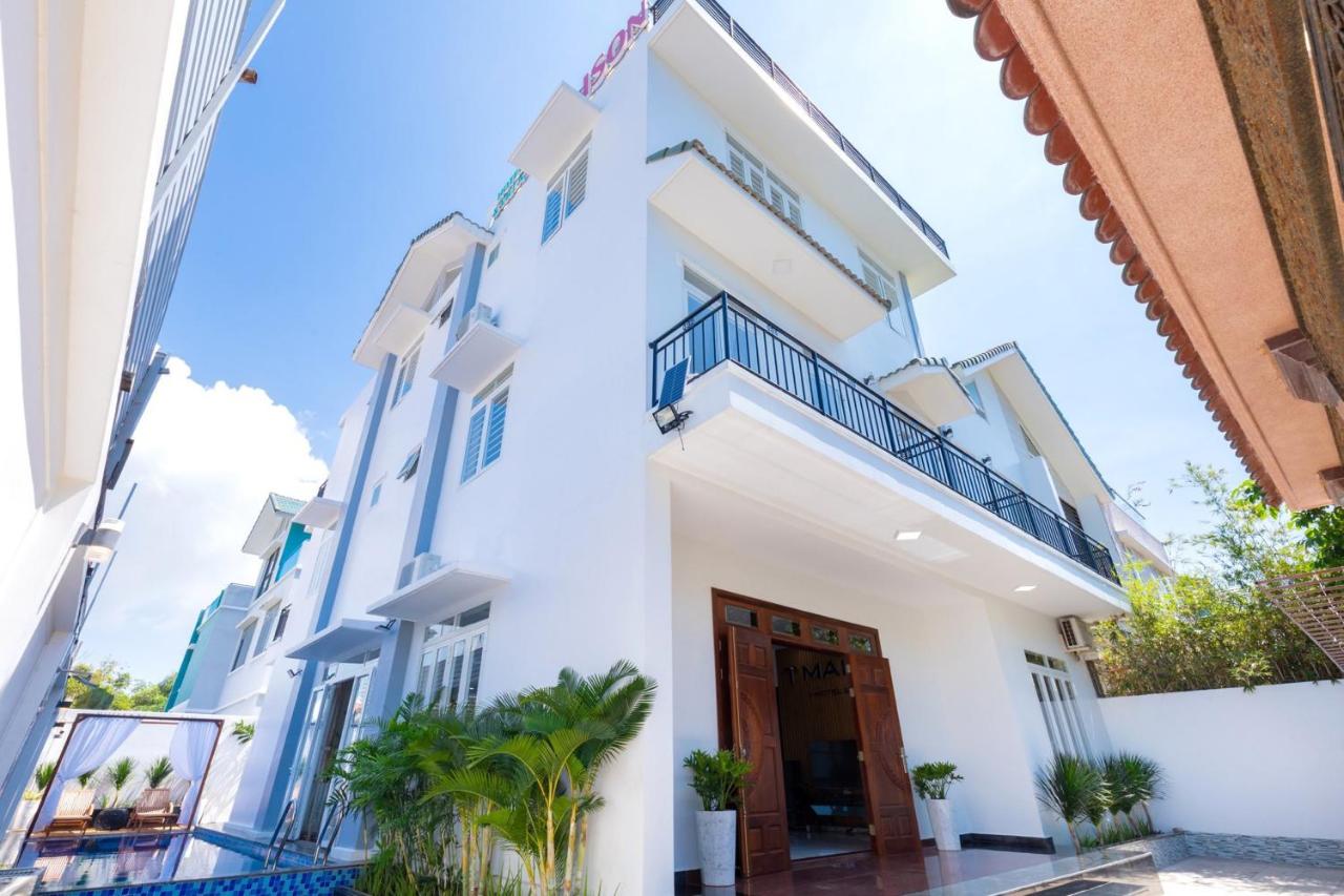 B&B Vung Tau - T-Maison Boutique Villa, with Pool, Karaoke, Billiards, near beach, Vung Tau - Bed and Breakfast Vung Tau