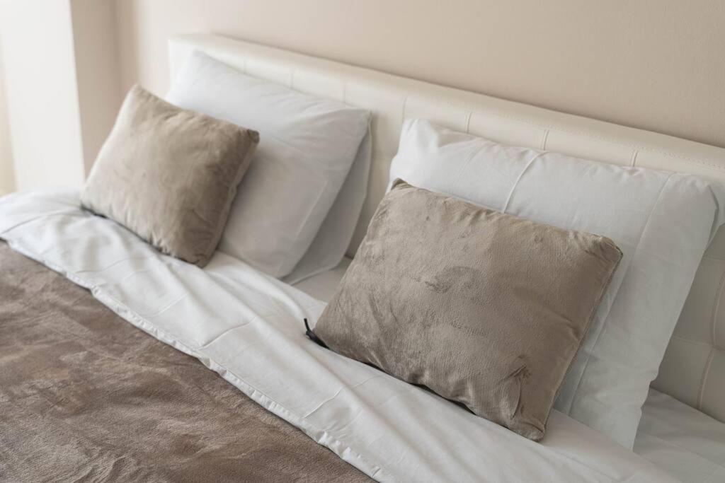 RentWill apartments Milky Way - B&B Chişinău