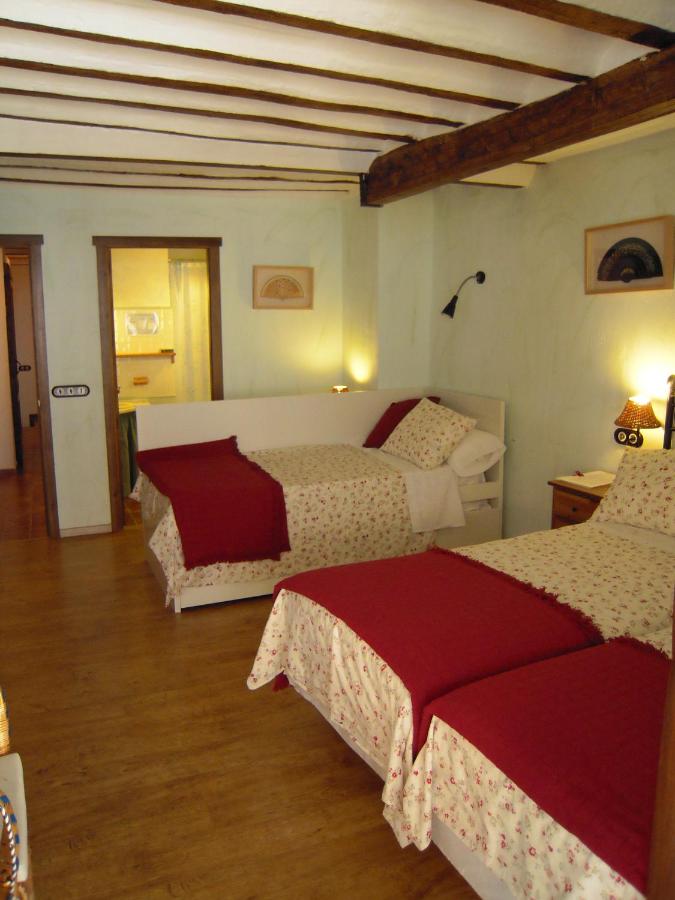 Triple Room with Private Bathroom