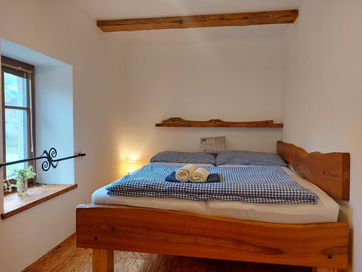 Dvůr u Špraňku - Ferienwohnung Hvozd