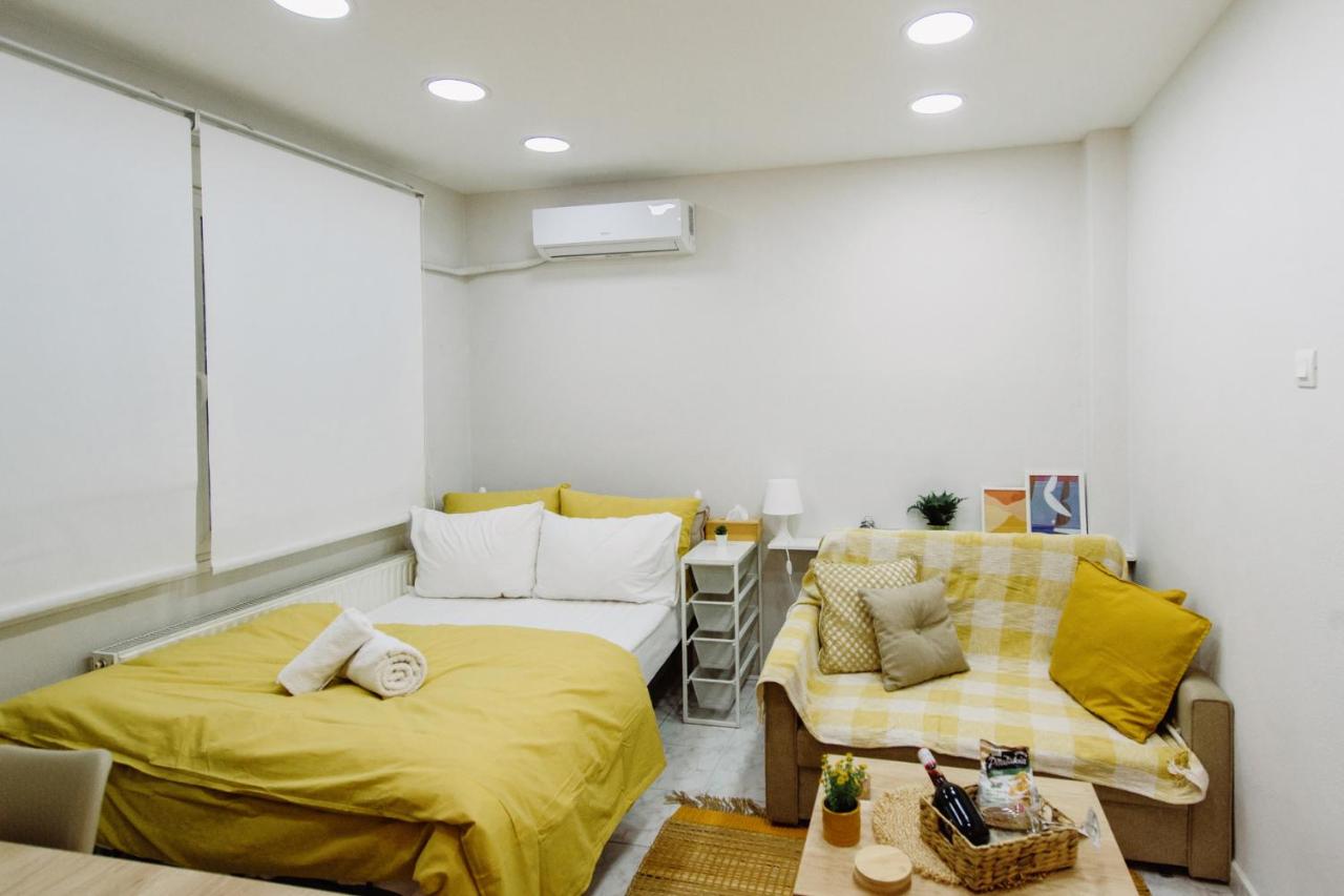 Mellow Yellow - B&B
