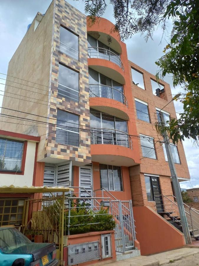 Hospedaje Edificio Alejandria - Bed and Breakfast
