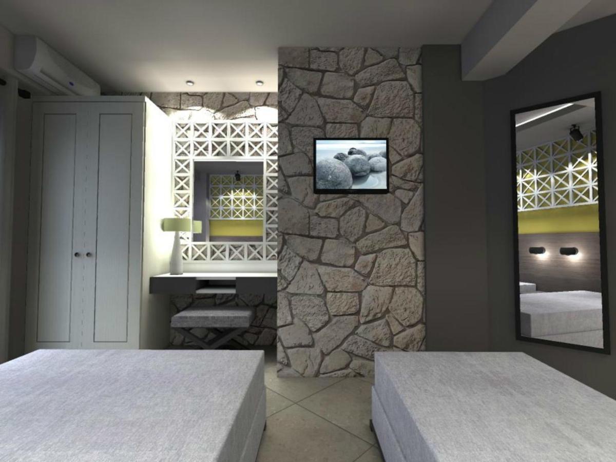 Estudio con vistas al jardín (3 adutos)