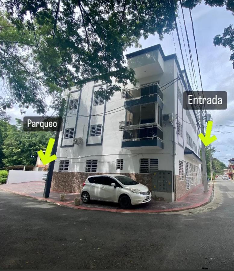 Acogedor apartamento 2 hab Distrito nacional, próximo agora mall - B&B