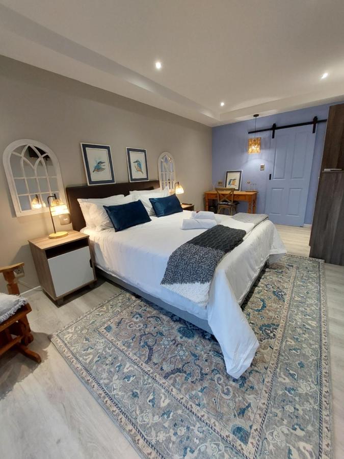 B&B East London - Coral Tree Boutique Guesthouse - Bed and Breakfast East London