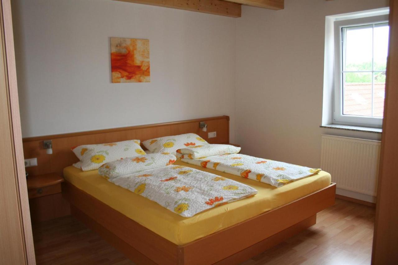 Three-Bedroom Apartment with Shower