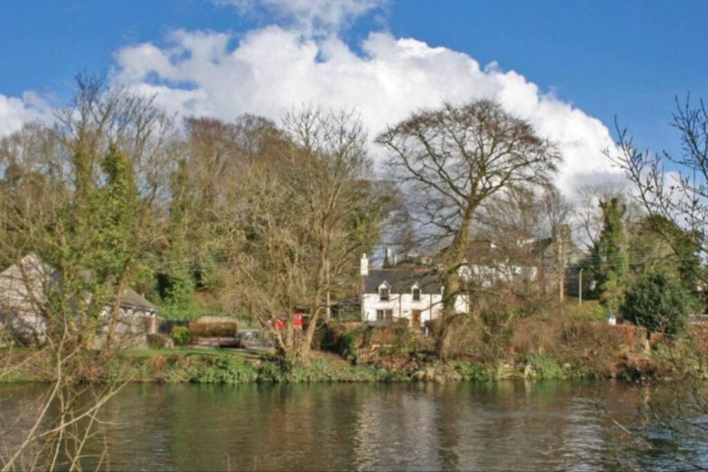 B&B Newton Stewart - Woodbank Cottage Newton Stewart - Bed and Breakfast Newton Stewart