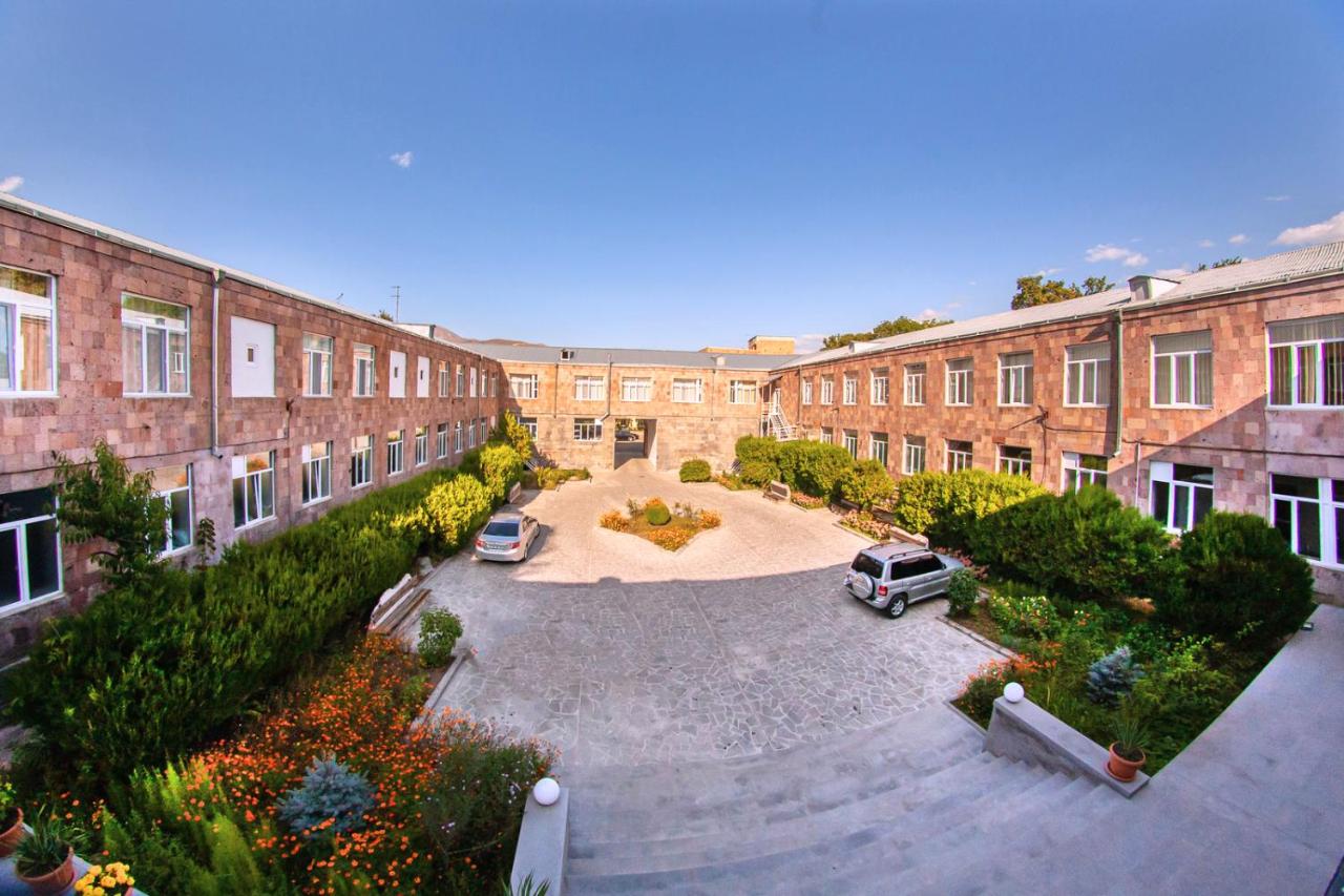 Vanadzor Armenia Health Resort & Hotel - Chambres d’hôtes Vanadzor